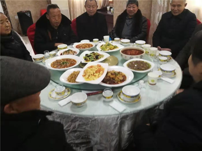 绵阳豪门国际官网沐日旅行社(省青绵阳分社)今天在永新皂角铺西华苑度假村召开迎春联谊会