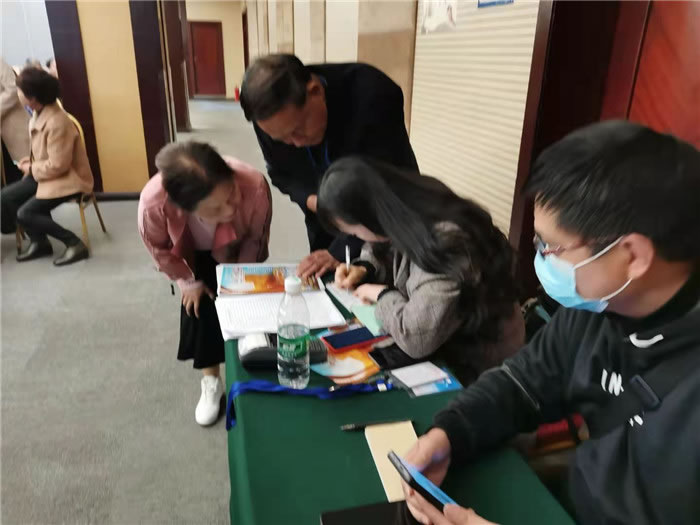 绵阳豪门国际官网沐日旅行社举行新疆南疆专列(漠河专列)华阳避暑线路推荐会暨客户答谢会