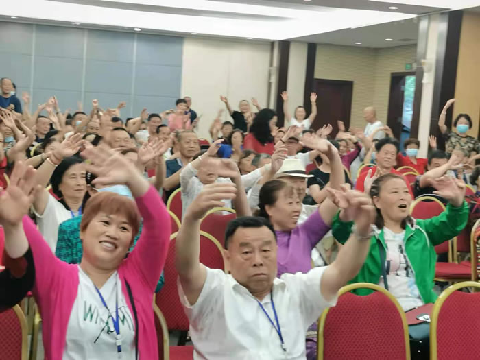绵阳豪门国际官网沐日旅行社客户答谢会暨华阳避暑及旅居看房推荐会