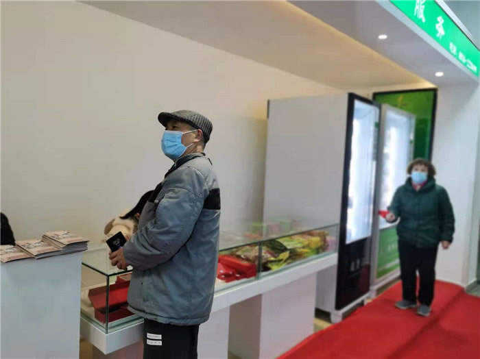 四川中青旅绵阳分社、绵阳市豪门国际官网沐日旅行社、绵阳自来文化撒播有限公司24H自助售货服务盛大开业