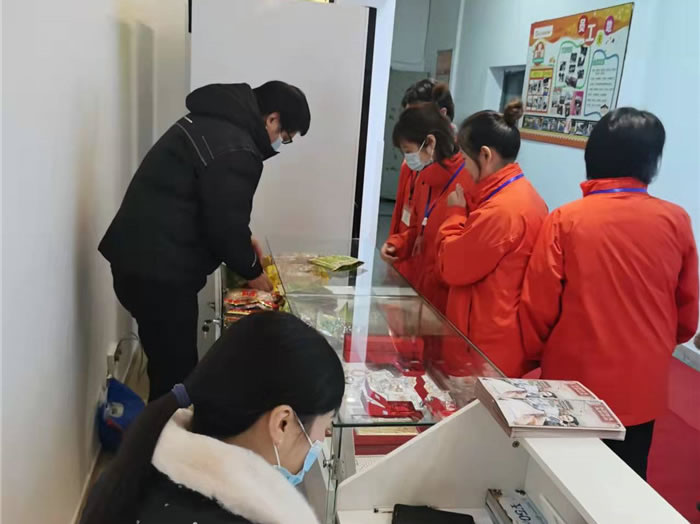 四川中青旅绵阳分社、绵阳市豪门国际官网沐日旅行社、绵阳自来文化撒播有限公司24H自助售货服务盛大开业