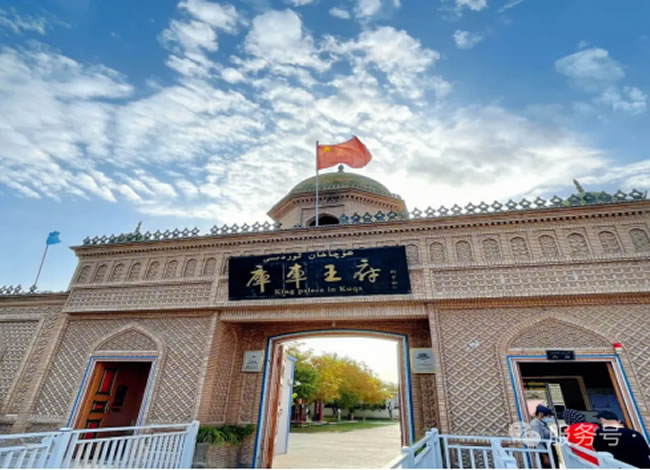 【西域盛宴】全景南北疆空调专列16日游_海内旅游_豪门国际官网